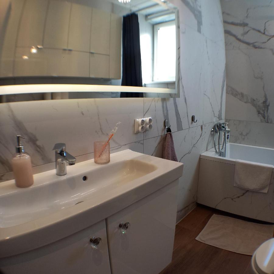 Apartament Prowansalski Z Miejscem Parkingowym Gdańsk Exterior foto